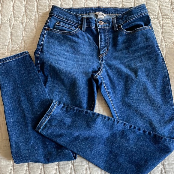 Duluth Trading Skinny Size 6 - Picture 1 of 3